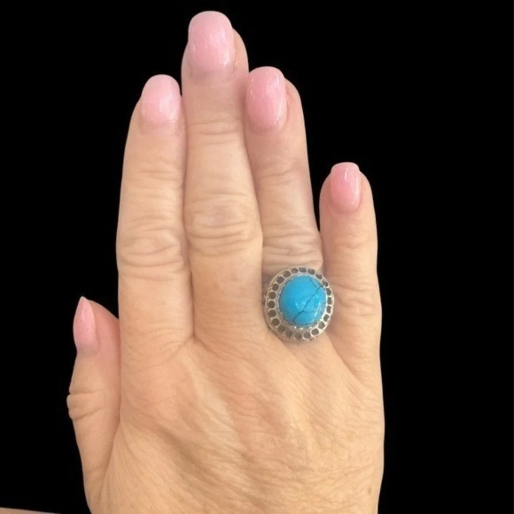 Southwestern Dyed Howlite Turquoise Statement‎ Ring Sterling Silver Filigree